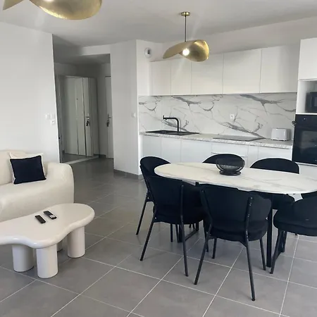 Embarquer Sur Le Navire *