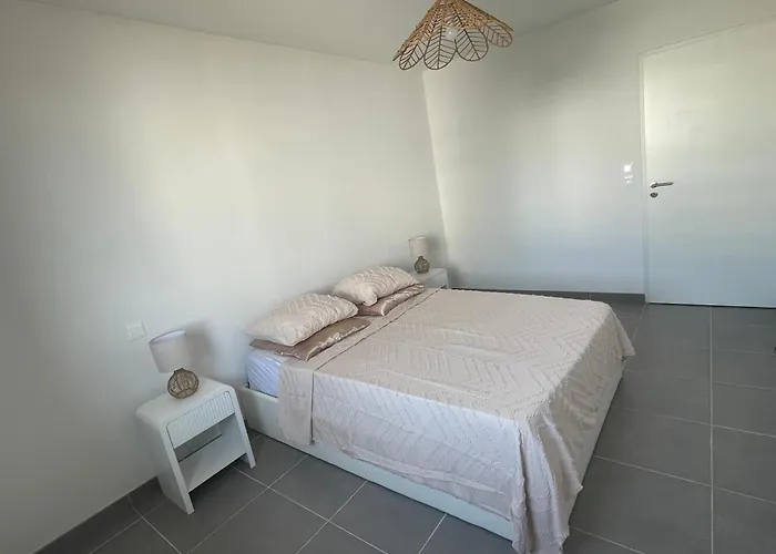 Embarquer Sur Le Navire Сет