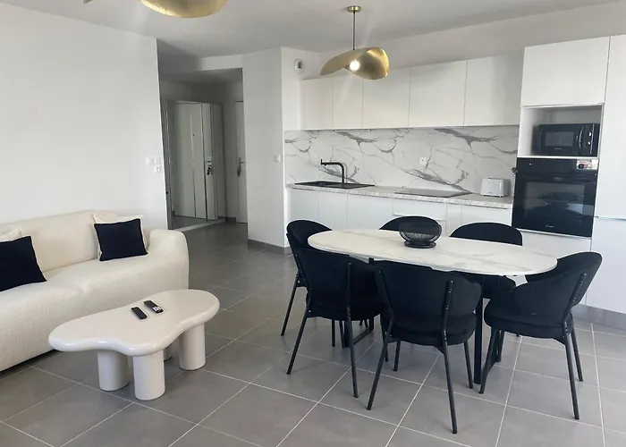 Embarquer Sur Le Navire *